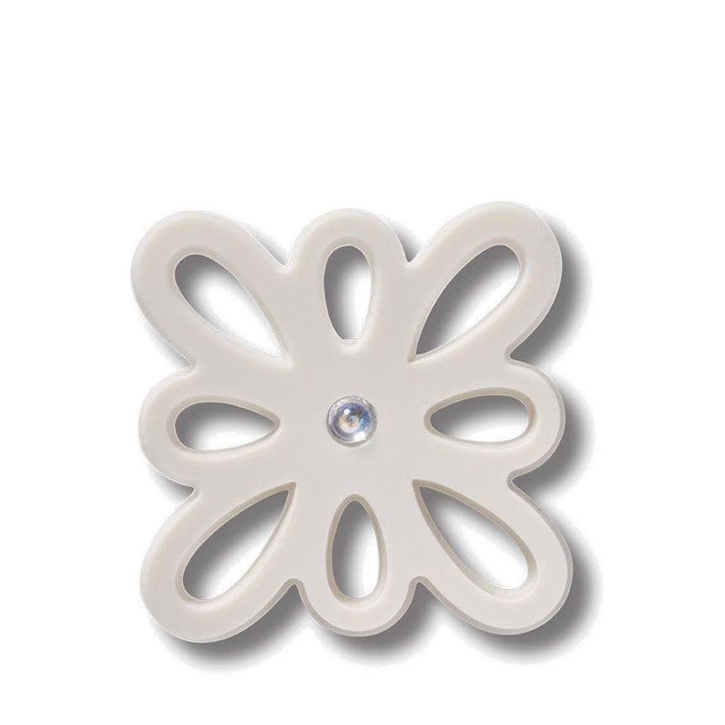 Crocs Cutout White Flower Jibbitz
